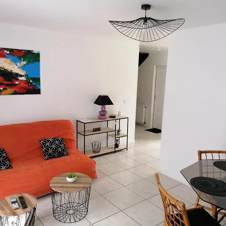 Maison Familliale Avec Jardin Villa