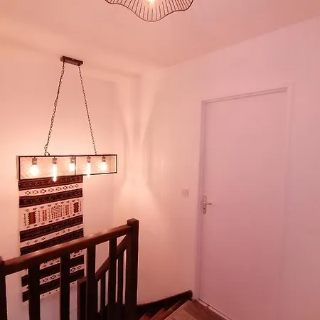 Maison Familliale Avec Jardin 툴루즈